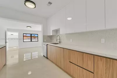 611 SE 4th St, Hialeah, FL 33010 - Photo 1