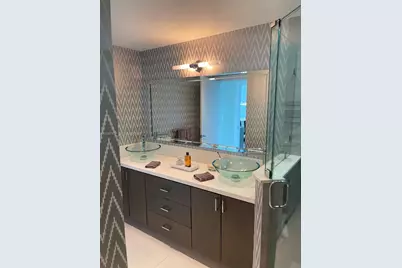 5001 Collins Ave #14A, Miami Beach, FL 33140 - Photo 21