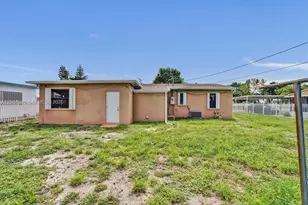 16520 NW 18th Ave, Miami Gardens, FL 33054 - Photo 9