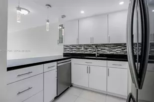 200 172nd St, Sunny Isles Beach, FL 33160 - Photo 3