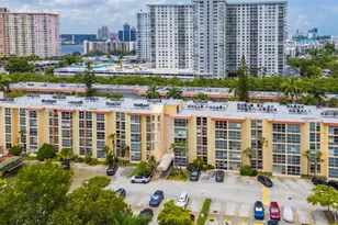 200 172nd St, Sunny Isles Beach, FL 33160 - Photo 27