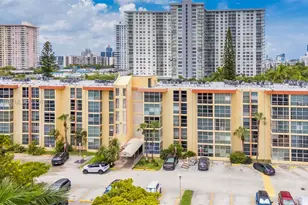 200 172nd St, Sunny Isles Beach, FL 33160 - Photo 1