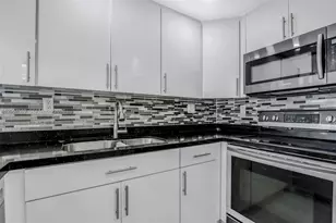 200 172nd St, Sunny Isles Beach, FL 33160 - Photo 5