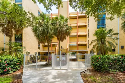 200 172nd St #112, Sunny Isles Beach, FL 33160 - Photo 25