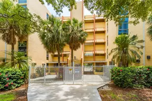 200 172nd St, Sunny Isles Beach, FL 33160 - Photo 25
