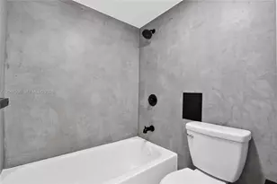 3301 N Country Club Dr, Aventura, FL 33180 - Photo 13