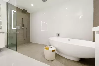 330 Sunny Isles Blvd #5-1102, Sunny Isles Beach, FL 33160 - Photo 15