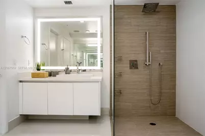 330 Sunny Isles Blvd #5-1102, Sunny Isles Beach, FL 33160 - Photo 25