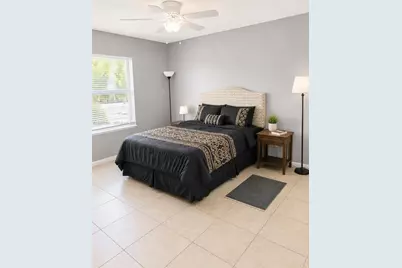 221 NE 35th St, Oakland Park, FL 33334 - Photo 9