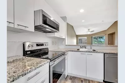 4847 Via Palm Lks #1021, West Palm Beach, FL 33417 - Photo 7
