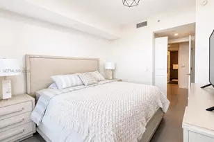 1600 NE 1st Ave, Miami, FL 33132 - Photo 7