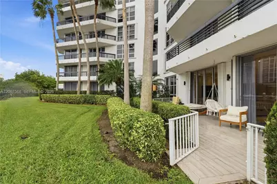3500 Mystic Pointe Dr #104, Aventura, FL 33180 - Photo 27