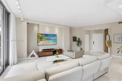 3500 Mystic Pointe Dr #104, Aventura, FL 33180 - Photo 13