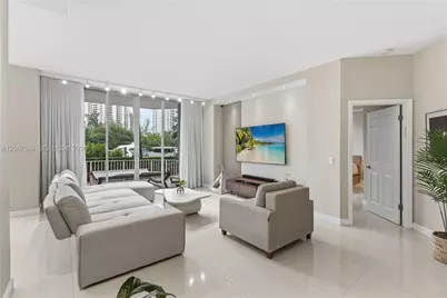 3500 Mystic Pointe Dr #104, Aventura, FL 33180 - Photo 11