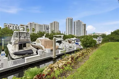 3500 Mystic Pointe Dr #104, Aventura, FL 33180 - Photo 29
