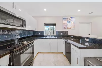 615 NW 10th Ter #1, Fort Lauderdale, FL 33311 - Photo 15