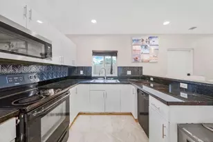 615 NW 10th Terrace, Fort Lauderdale, FL 33311 - Photo 15