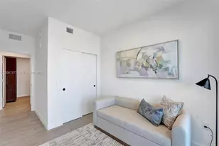 580 72nd St, Miami Beach, FL 33141 - Photo 17