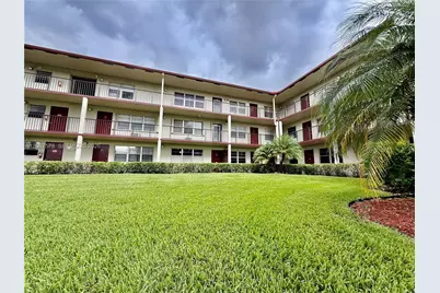 150 150 SW 134th Way #R109, Pembroke Pines, FL 33027 - Photo 3