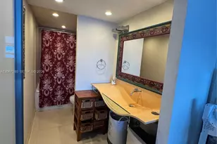 11111 Biscayne Blvd, Miami, FL 33181 - Photo 7