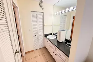 1825 S Ocean Dr, Hallandale Beach, FL 33009 - Photo 17