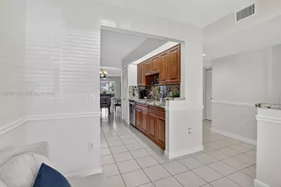 13705 SW 12th St #103B, Pembroke Pines, FL 33027 - Photo 9