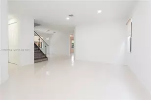 10235 NW 87th Terrace, Doral, FL 33178 - Photo 9