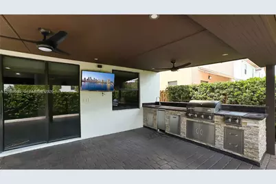 10235 NW 87th Ter, Doral, FL 33178 - Photo 27