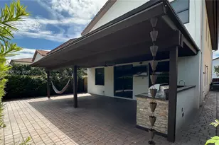 10235 NW 87th Terrace, Doral, FL 33178 - Photo 29
