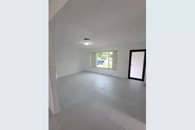 7817 Panama St, Miramar, FL 33023 - Photo 3