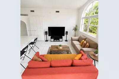 9763 NW 29th St, Doral, FL 33172 - Photo 5