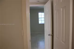 11730 SW 2nd St, Pembroke Pines, FL 33025 - Photo 27