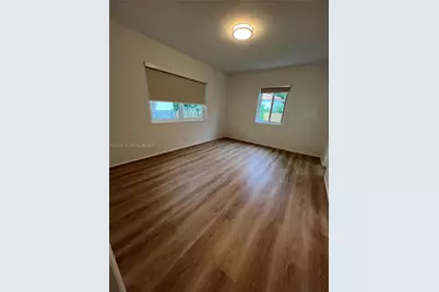 110 SW 30th Rd, Miami, FL 33129 - Photo 11