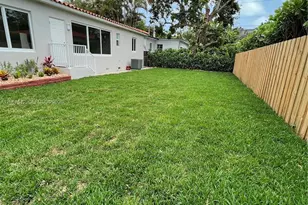 110 SW 30th Rd, Miami, FL 33129 - Photo 27