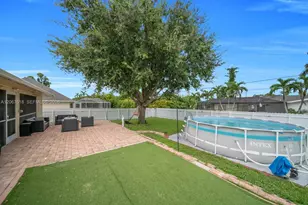 227 SE 43 Ln, Cape Coral, FL 33904 - Photo 9