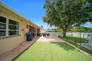 227 SE 43 Ln, Cape Coral, FL 33904 - Photo 23
