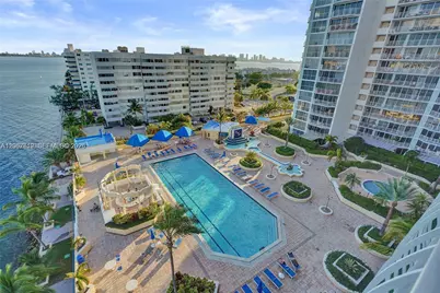 7601 E Treasure Dr #902, North Bay Village, FL 33141 - Photo 5