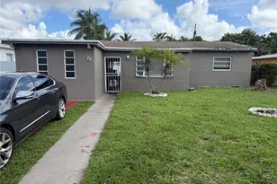 25 NE 169th St, North Miami Beach, FL 33162 - Photo 1