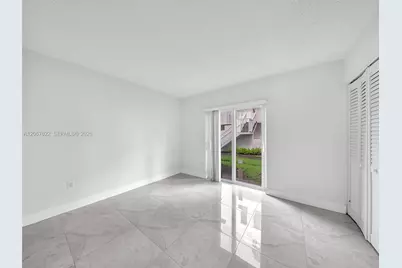 670 NW 85th Pl #11-104, Miami, FL 33126 - Photo 3