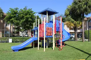 7440 Miami Lakes Dr, Miami Lakes, FL 33014 - Photo 29