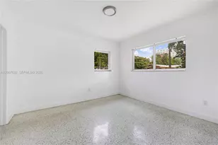 1202 NW 34th St, Miami, FL 33142 - Photo 9