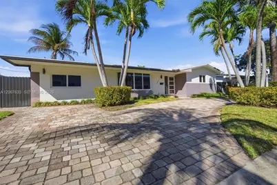 1871 NE 186th St, North Miami Beach, FL 33179 - Photo 3