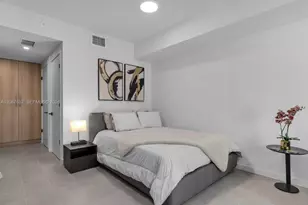 121 NE 5th St, Miami, FL 33132 - Photo 19