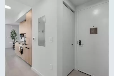 121 NE 5th St #1607, Miami, FL 33132 - Photo 17
