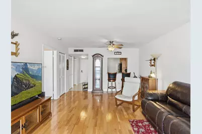 3588 Collins Ave #504, Miami Beach, FL 33140 - Photo 7