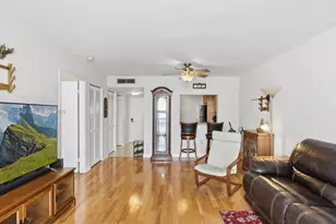 3588 Collins Ave, Miami Beach, FL 33140 - Photo 7