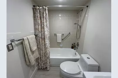 10130 Sunrise Lakes Blvd #207, Sunrise, FL 33322 - Photo 9