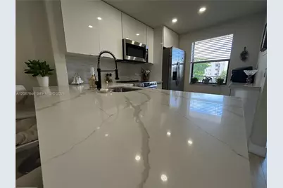 10130 Sunrise Lakes Blvd #207, Sunrise, FL 33322 - Photo 3