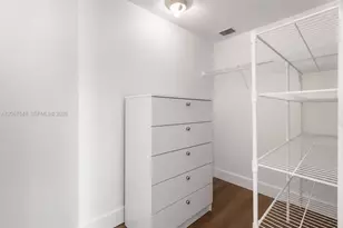 1301 NE Miami Gardens Dr, Miami, FL 33179 - Photo 23