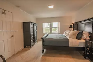 200 Diplomat Pkwy, Hallandale Beach, FL 33009 - Photo 31